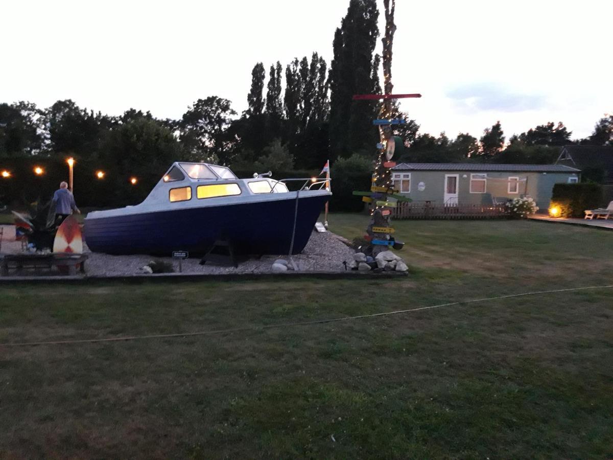 Locatie Het Knooppunt Engelse Chalet Nuis Exteriör bild