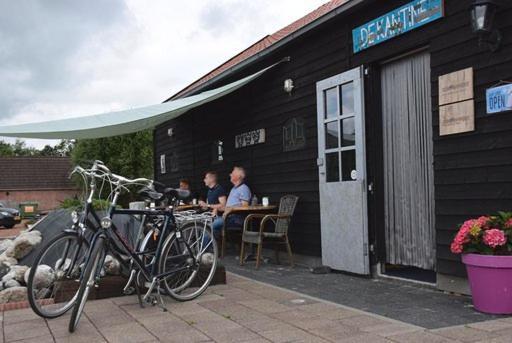 Locatie Het Knooppunt Engelse Chalet Nuis Exteriör bild
